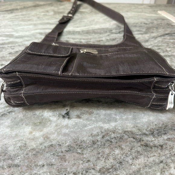 Eddie Bauer brown nylon crossbody bag purse multi-compartments - Picture 4 of 9